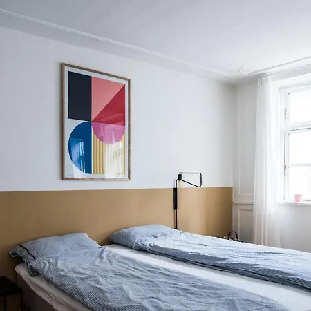 4 Bedroom Next To The Grand Theatre